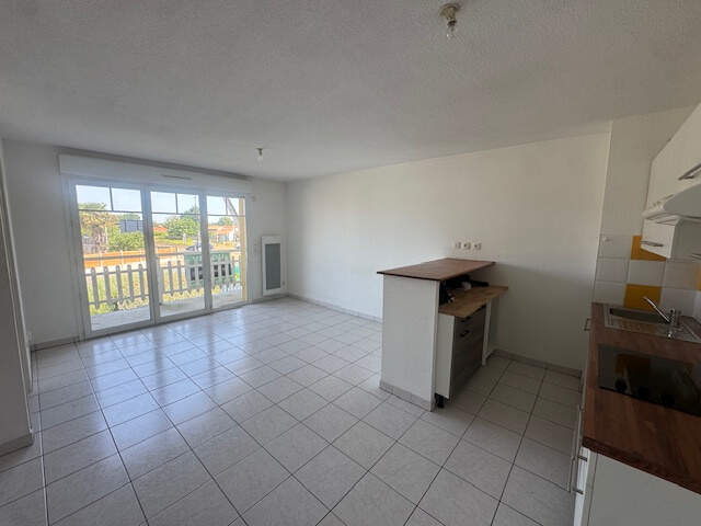 APPARTEMENT 2 PIECES  42 m2 - BALCON 5.50 m2 - UNE PLACE DE — photo du bien