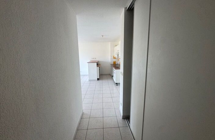 APPARTEMENT 2 PIECES  42 m2 - BALCON 5.50 m2 - UNE PLACE DE — photo 3