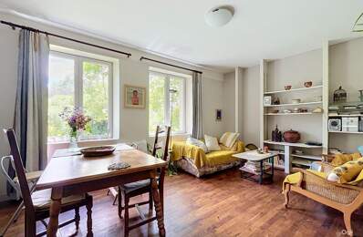 Corps de ferme à fort potentiel – Maison 4 chambres, grange et grand terrain de 1900 m² — photo du bien