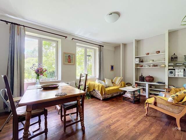 Corps de ferme à fort potentiel – Maison 4 chambres, grange et grand terrain de 1900 m² — photo du bien