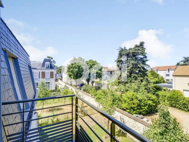 Appartement À Vendre — photo du bien