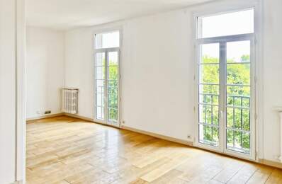 Appartement À Vendre — photo du bien