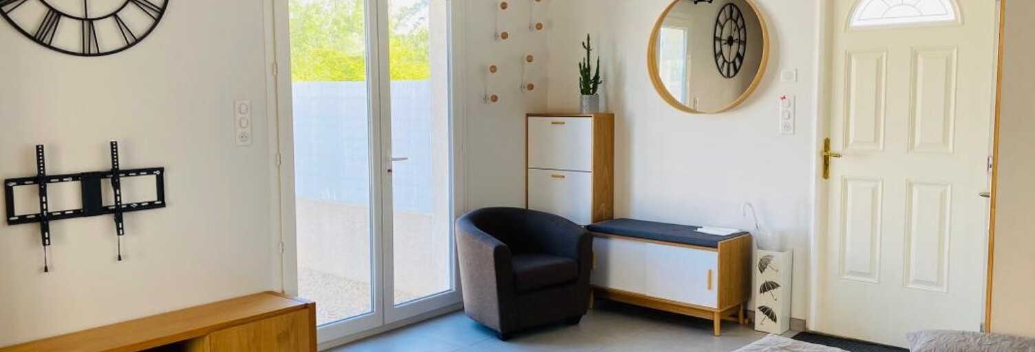 Maison 5 Pièces 104 m² à louer à Le Puy-Sainte-Réparade (13610)