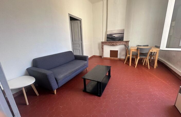 Appartement À Vendre — photo 2