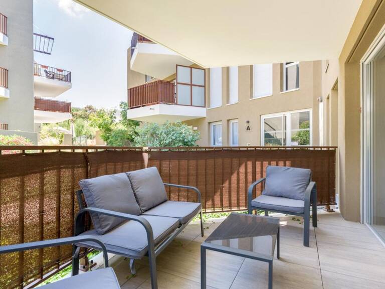 Appartement type 2 dans résidence récente avec terrasse et parking privatif — photo 1
