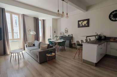 Appartement 3 pièces 850 €