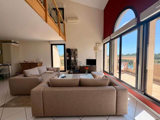 Les Angles, Appartement avec terrasse et ascenseur, vue Palais des Papes — photo du bien