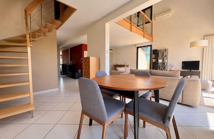 Les Angles, Appartement avec terrasse et ascenseur, vue Palais des Papes — photo 5
