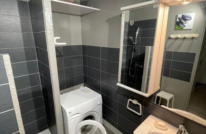 🏠 STUDIO RÉNOVÉ – GRÉOUX-LES-BAINS — photo 5