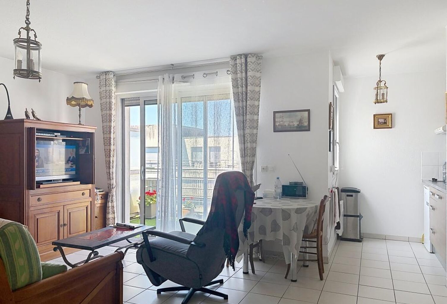 Appartement À Vendre INVESTISSEUR – LA ROCHELLE – RÉSIDENCE SERVICES SENIORS — photo 1