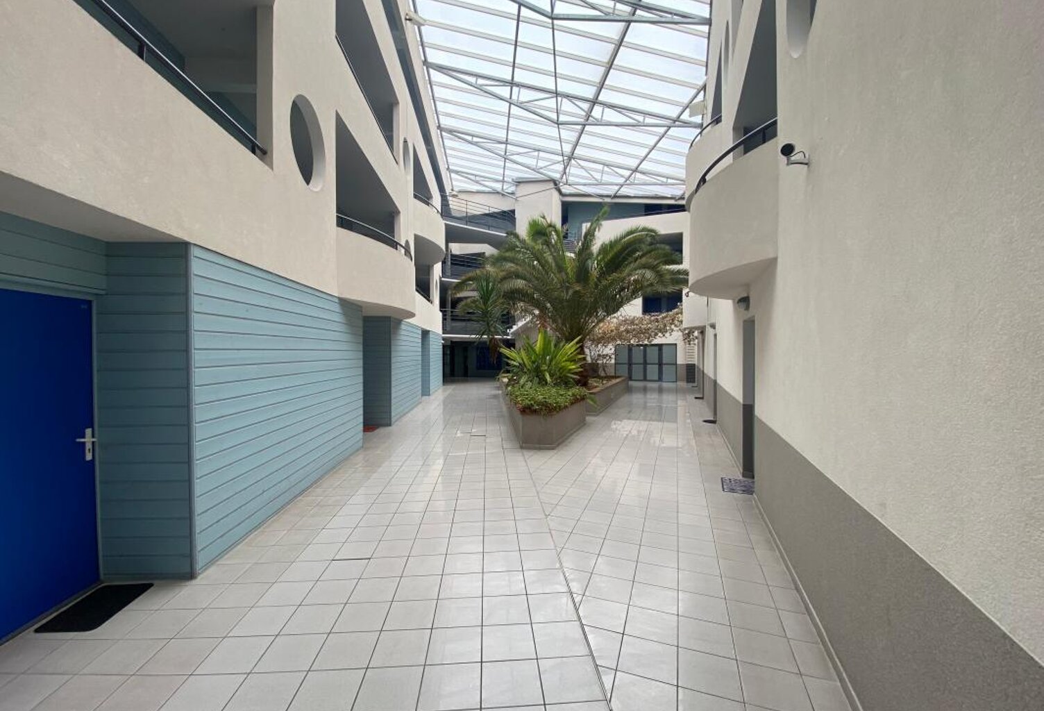 Appartement À Vendre — photo 1