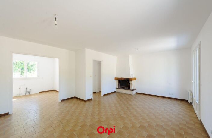Maison type 3 pièces à vendre à La Jarrie proche des commerces et des écoles — photo 3