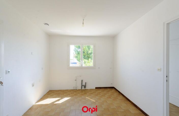 Maison type 3 pièces à vendre à La Jarrie proche des commerces et des écoles — photo 5