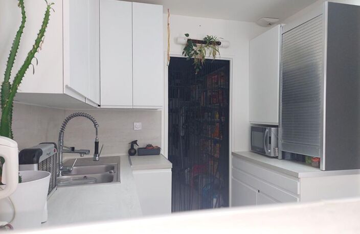 Ensemble immobilier vendu loué avec piscine à 6 mn' à pied du centre d'Aigrefeuille et 20 mm' du centre de La Rochelle et 14 mn' Gare de Surgères ! — photo 4