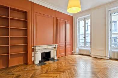 Appartement 4 pièces 729000 €
