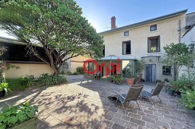 Maison 5 pièces 680000 €