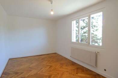 Appartement 2 pièces 893 €