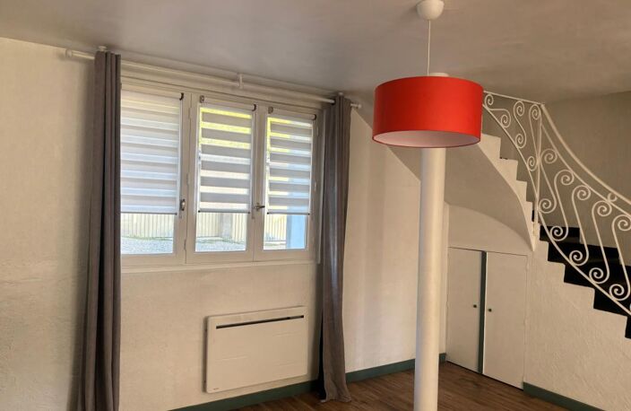 Maison ville Duplex 2 chambres- 60 m² - ST GENIS LAVAL CENTRE VILLE — photo 3