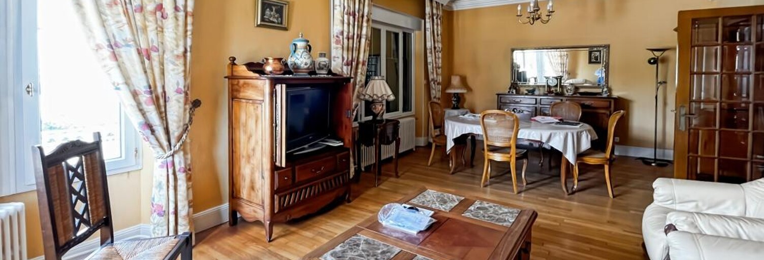 Maison 6 Pièces 158 m² à vendre à Montmarault (03390)