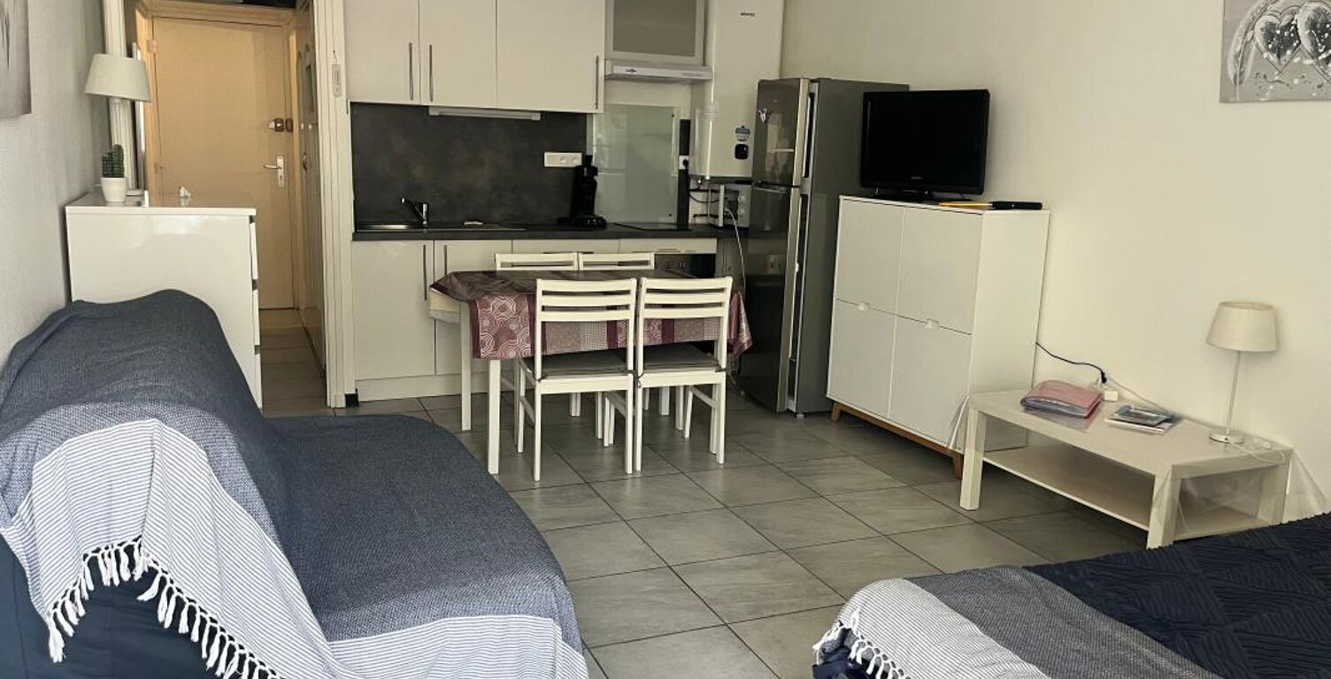 Palavas rive droite STUDIO  meublé à louer à l'année — photo 1
