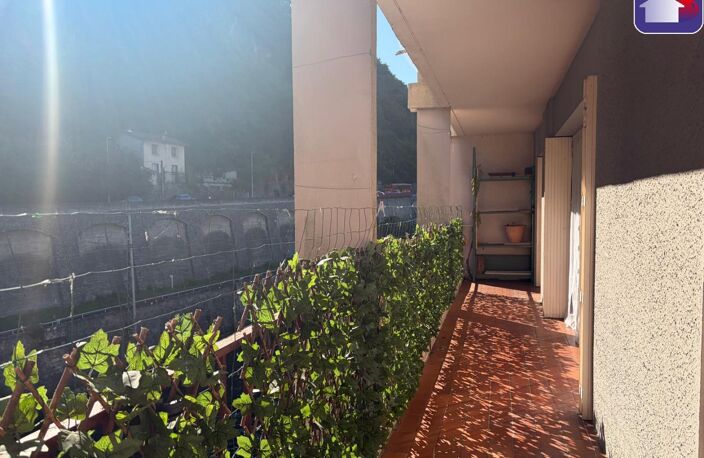 Location appartement 3 pièces 76 m² à Foix (09000) — photo 2