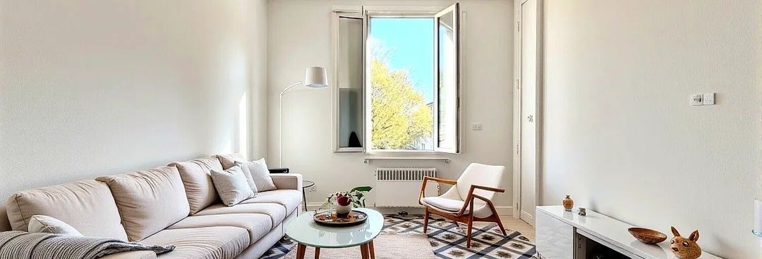 Immeuble  130 m² à vendre à Milhaud (30540)