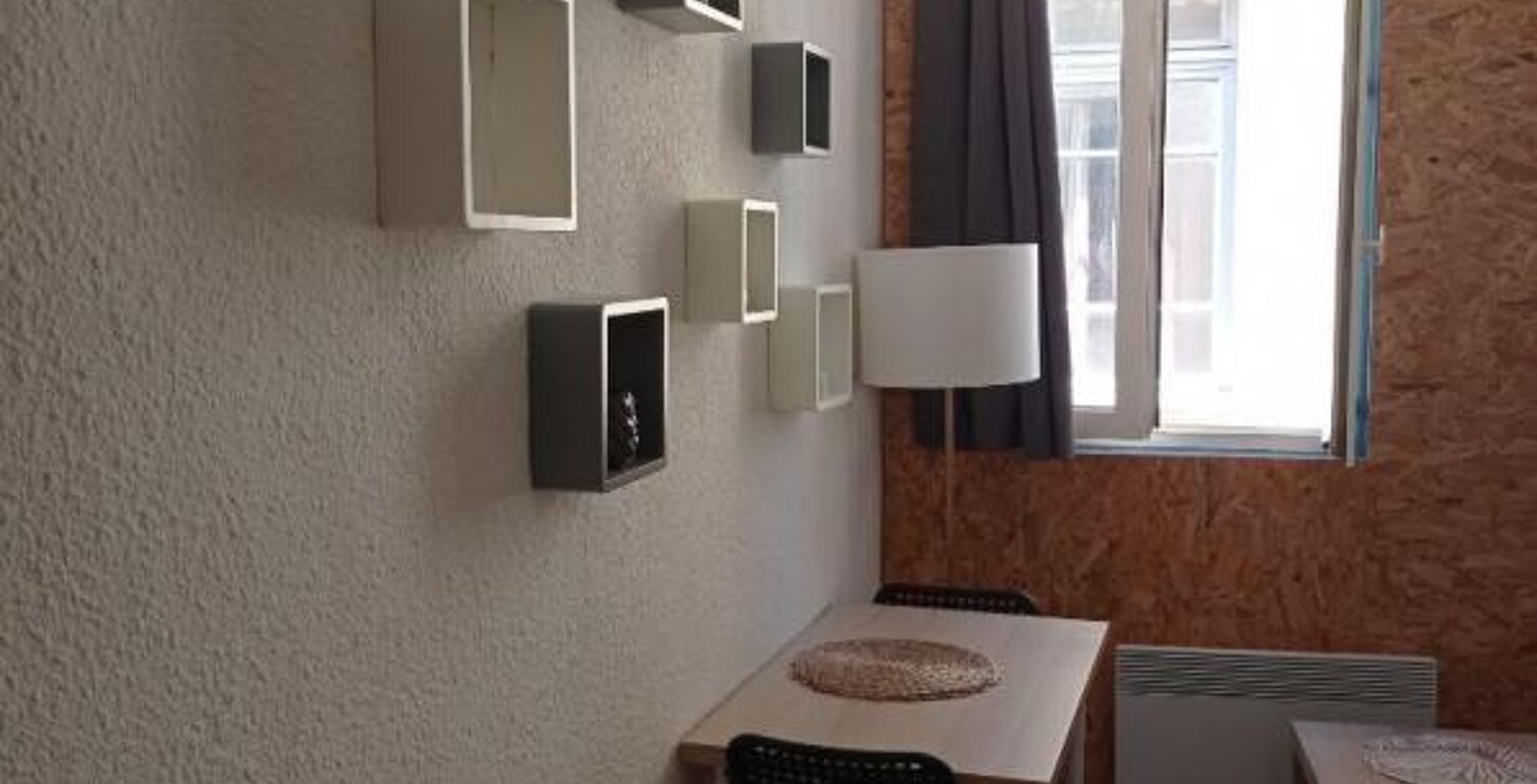 Studio Nîmes 1 pièce, 15 m² — photo 1