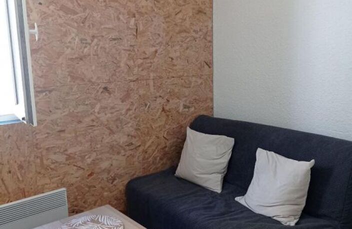Studio Nîmes 1 pièce, 15 m² — photo 2