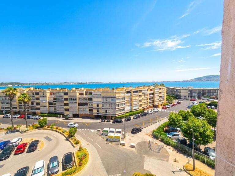 Appartement avec coin nuit, étage élevé, climatisation, ascenseur, vue étang ! — photo 1