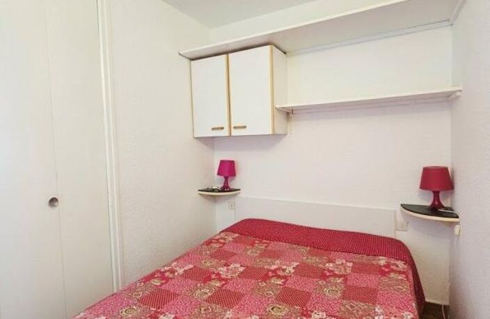Appartement avec coin nuit, étage élevé, climatisation, ascenseur, vue étang ! — photo 5