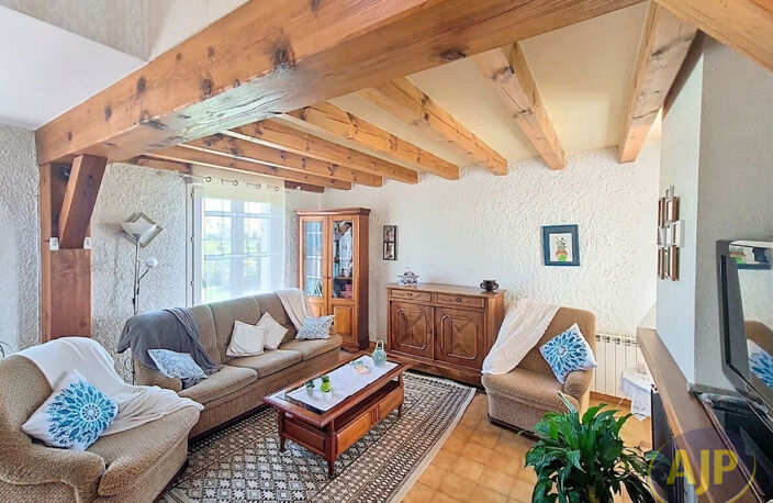 Maison Montaigu Vendee 5 pièce(s) 107 m2 — photo 4