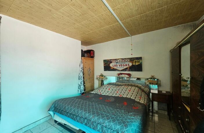 Maison de plain-pied 78m² avec grand terrain et deux garages — photo 4