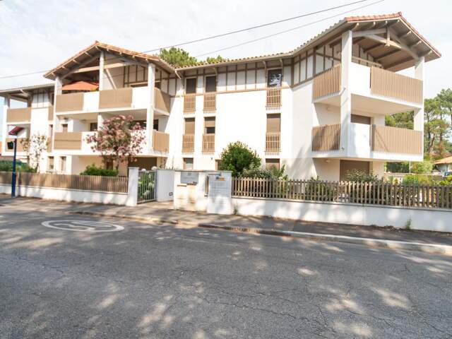 Appartement À Vendre - 3 chambres proche centre-ville et commodités — photo du bien