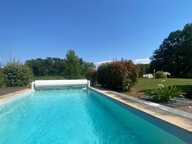 Maison À Vendre avec piscine, atelier et carport — photo 2