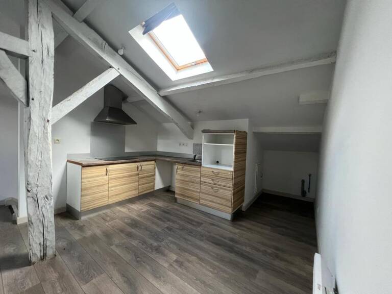 Appartement à louer 2ème étage - BARCELONNE-DU-GERS — photo 1