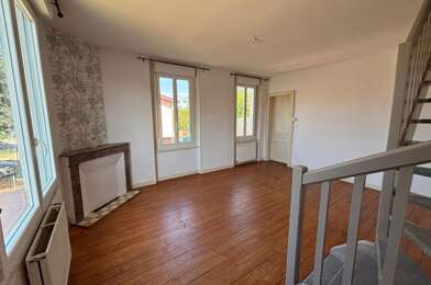 Appartement 3 pièces 561 €