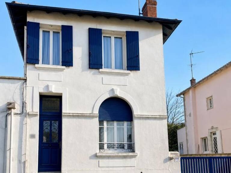   DAX – Maison de caractère avec jardin, terrasse, cave et stationnement privatif — photo 1