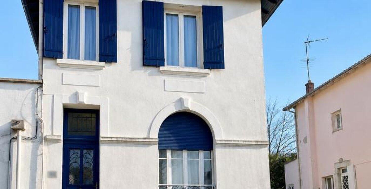   DAX – Maison de caractère avec jardin, terrasse, cave et stationnement privatif — photo 1