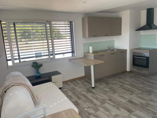 Appartement À Vendre — photo du bien