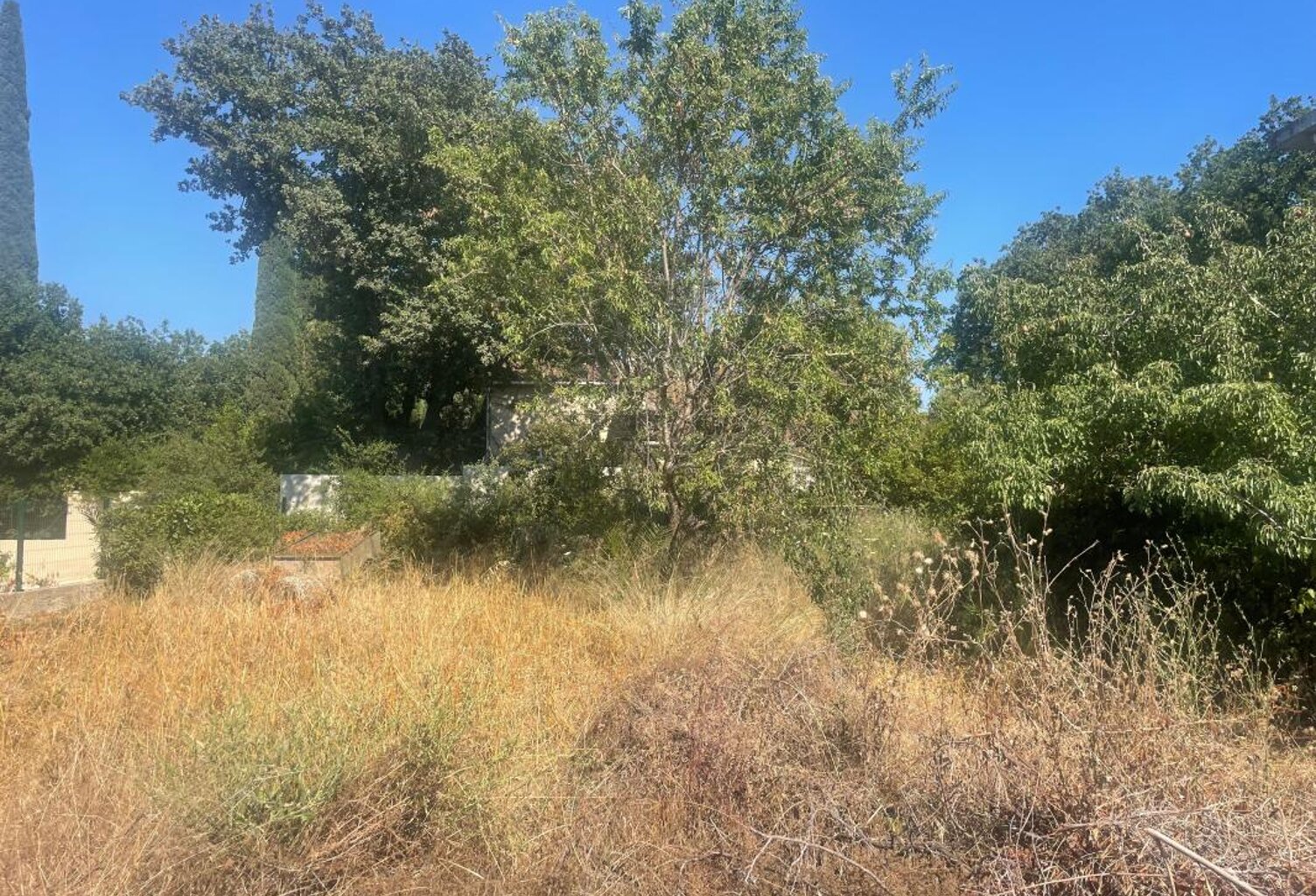 A VENDRE SIX-FOURS-LES-PLAGES 83140 TERRAIN PLAT 639 M2 — photo 1