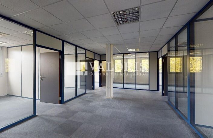 BUREAUX à LOUER — photo 4