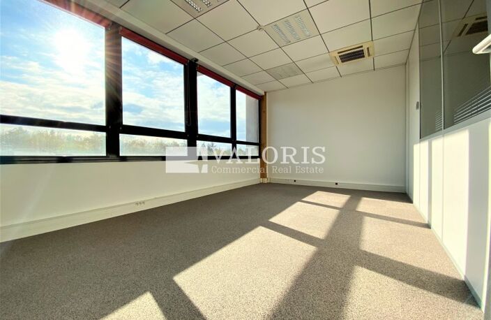 BUREAUX à LOUER — photo 4