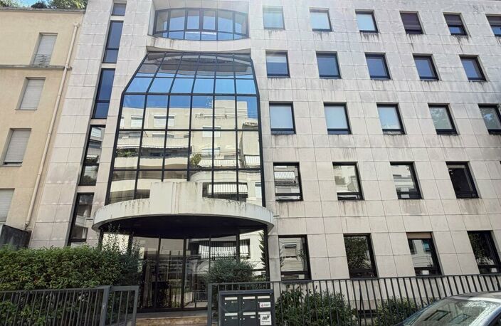 BUREAUX à LOUER — photo 4