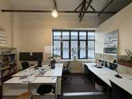 BUREAUX à LOUER — photo 3