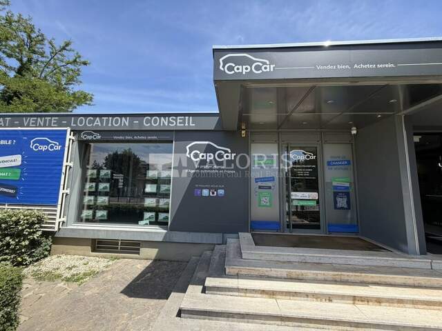 LOCAL COMMERCIAL à LOUER — photo du bien