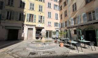 Commerce  27 m² à louer à Toulon (83000)