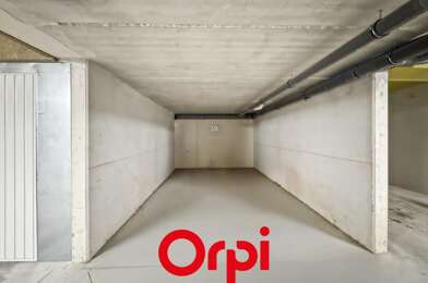 Garage  32000 €