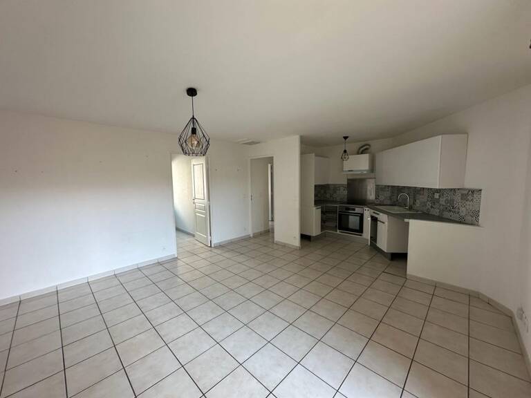 Appartement À Vendre type 3 résidence 2024 avec ascenseur — photo 1