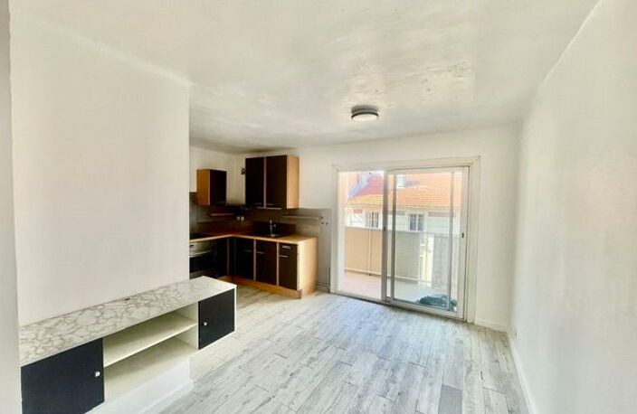 Exclusivité a vendre Toulon T2 dernier étage avec parking et cave — photo 4