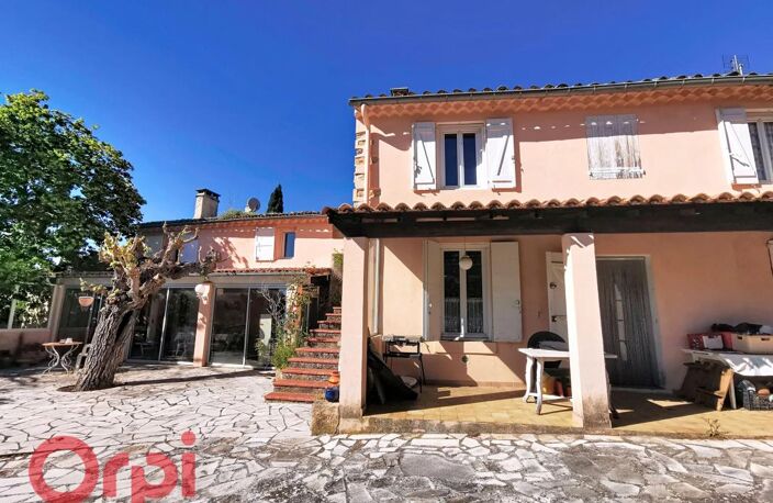 En exclusivité  propriété à vendre divisée en deux habitations — photo 3